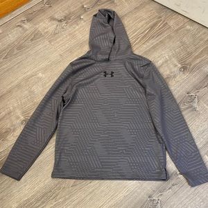 Under Armour Hooded Long Sleeve shirt